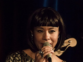 Malia talks to 60minuten.net: the videointerview