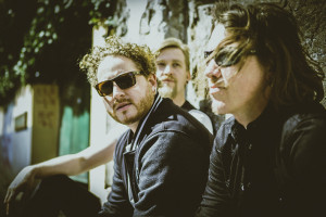 EAT THE GUN_col_web_credits-Stefan Mager