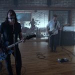 Foo Fighters – Sonic Highways, Drinks und Kippen