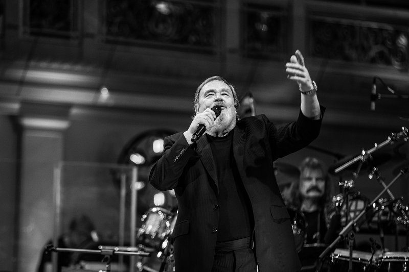 Mandoki berlin 1703059F9F4736