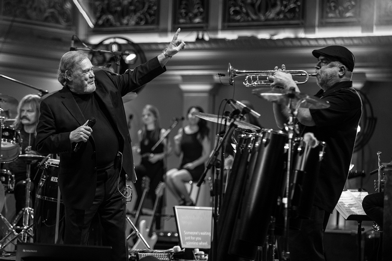 Mandoki berlin 1703059F9F4748